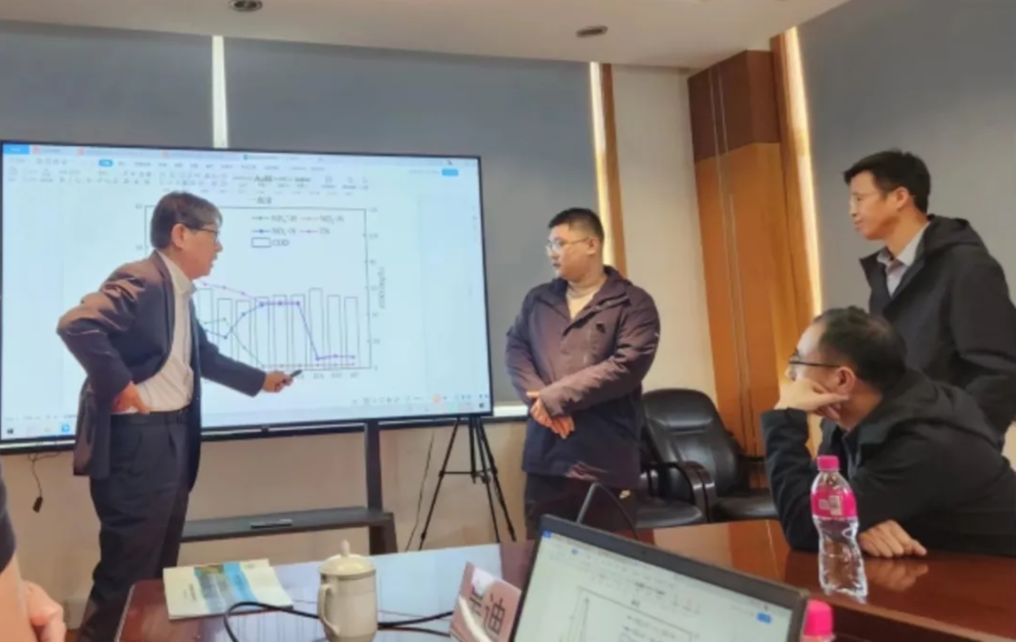 彭永臻院士一行蒞臨煙臺(tái)辛安河BFM項(xiàng)目考察